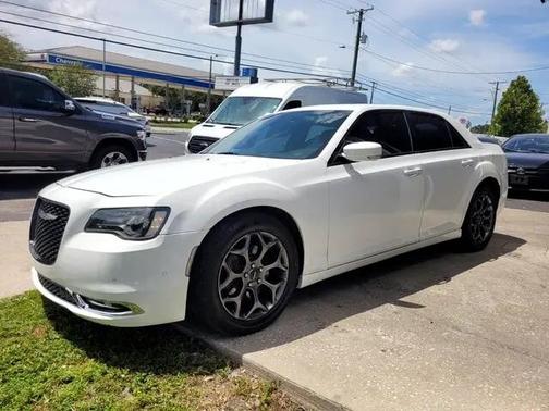 2016 Chrysler 300 S