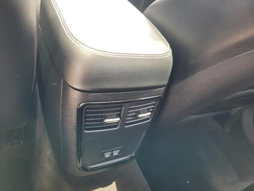 2016 Chrysler 300 S