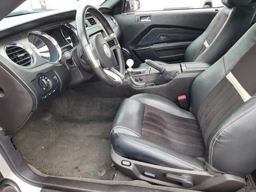 2012 Ford Mustang GT Premium
