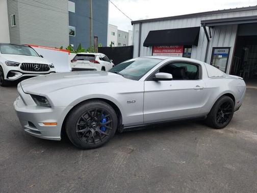 2012 Ford Mustang GT Premium