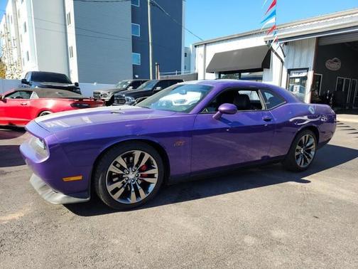2013 Dodge Challenger SRT8