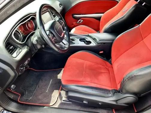 2016 Dodge Challenger R/T Scat Pack