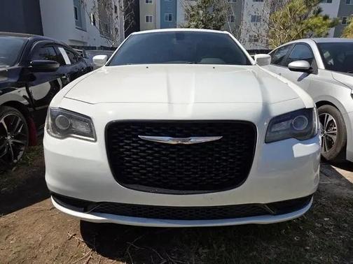 2019 Chrysler 300 S
