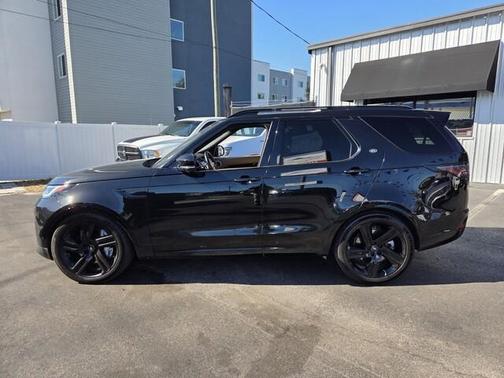 2023 Land Rover Discovery P360 HSE R-Dynamic