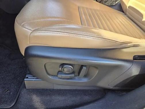 2023 Land Rover Discovery P360 HSE R-Dynamic