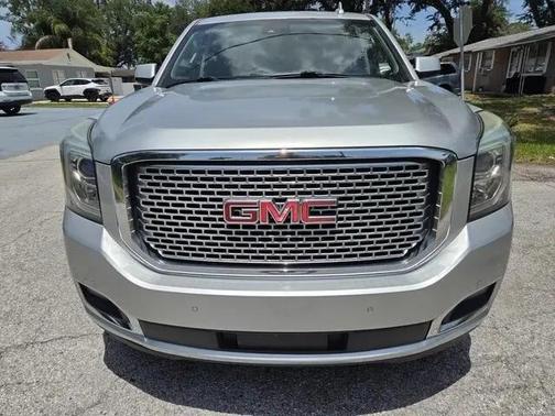 Quicksilver Metallic 2017 GMC Yukon SLT