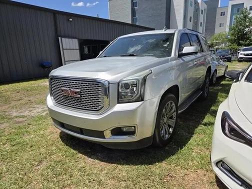 Quicksilver Metallic 2017 GMC Yukon SLT