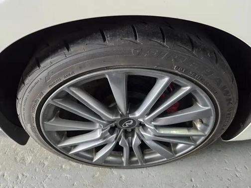 2017 INFINITI Q60 3.0t Red Sport 400