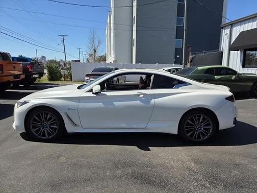 2017 INFINITI Q60 3.0t Red Sport 400