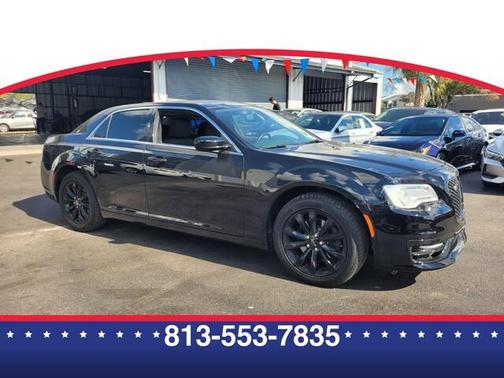 2018 Chrysler 300 Touring