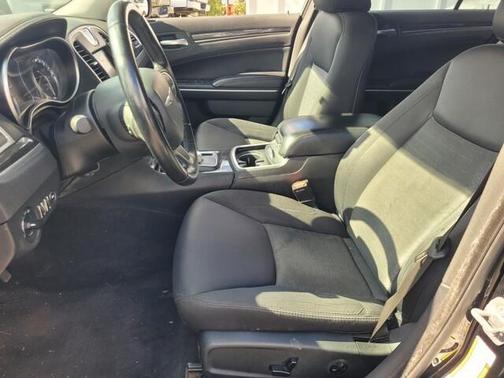 2018 Chrysler 300 Touring