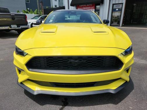 2021 Ford Mustang EcoBoost