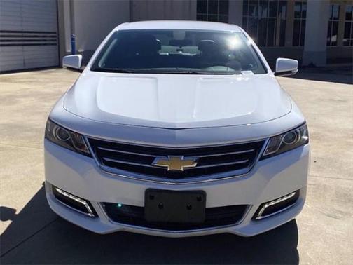 Photo 3 of 32 of 2020 Chevrolet Impala LT