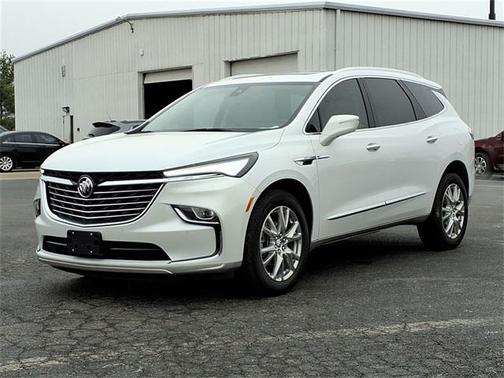 2023 Buick Enclave Essence FWD