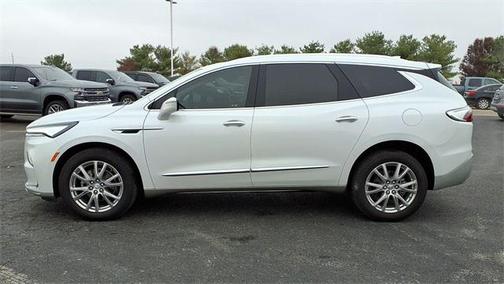 2023 Buick Enclave Essence FWD