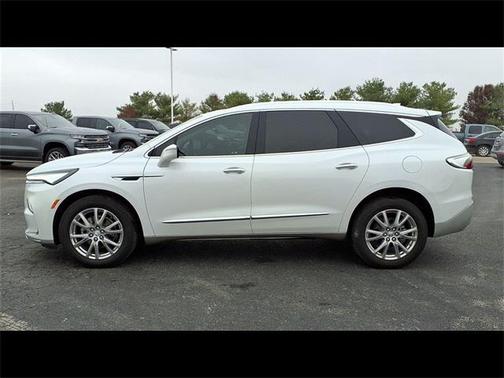 2023 Buick Enclave Essence FWD