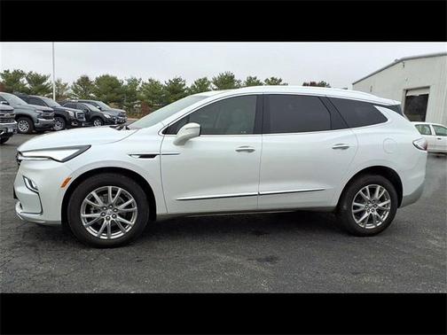 2023 Buick Enclave Essence FWD