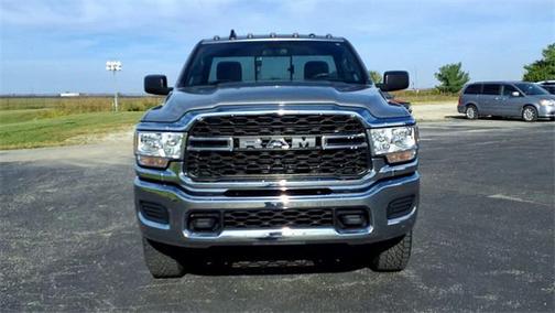 2022 RAM 2500 Tradesman Regular Cab 4x4 8' Box
