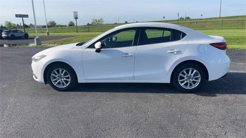 2016 Mazda Mazda3 i Sport