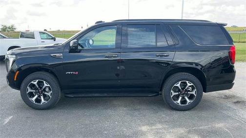 2025 GMC Yukon 4WD AT4