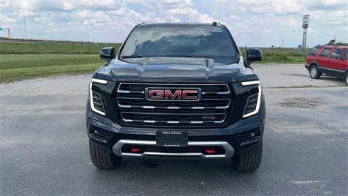2025 GMC Yukon 4WD AT4
