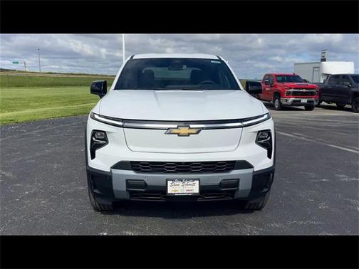 2025 Chevrolet Silverado EV LT