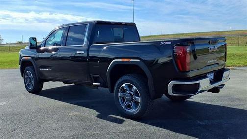 2026 GMC Sierra 2500 SLT