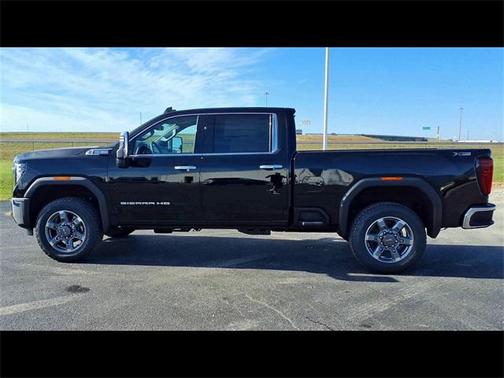 2026 GMC Sierra 2500 SLT