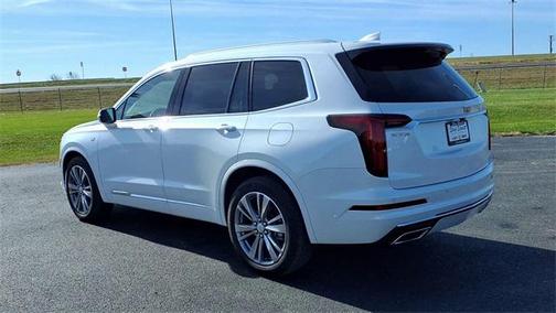 2025 Cadillac XT6 Premium Luxury FWD