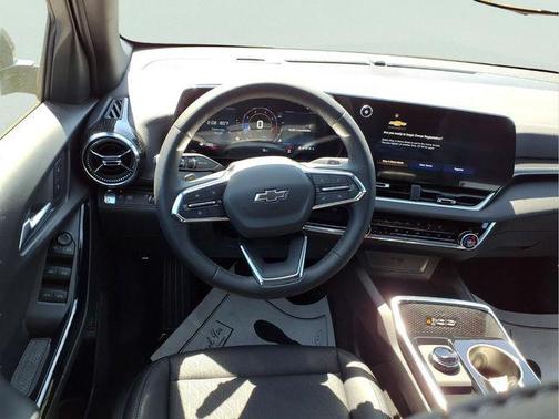 Lakeshore Blue Metallic 2026 Chevrolet Equinox 1LT