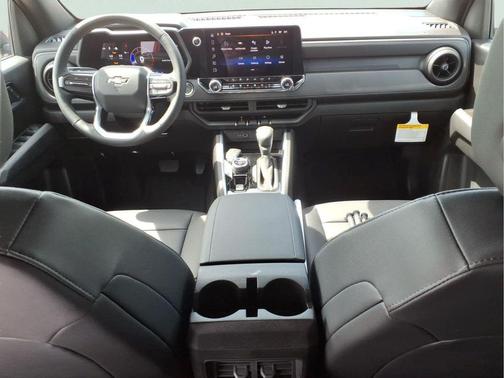Radiant Red Tintcoat 2026 Chevrolet Colorado Trail Boss