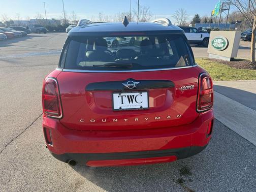 Chili Red 2021 MINI Countryman Oxford Edition