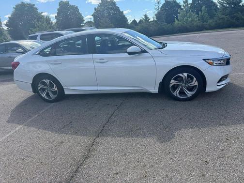 Platinum White Pearl 2020 Honda Accord EX-L 1.5T