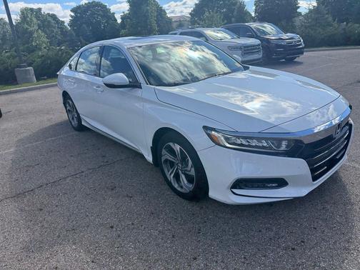 Platinum White Pearl 2020 Honda Accord EX-L 1.5T