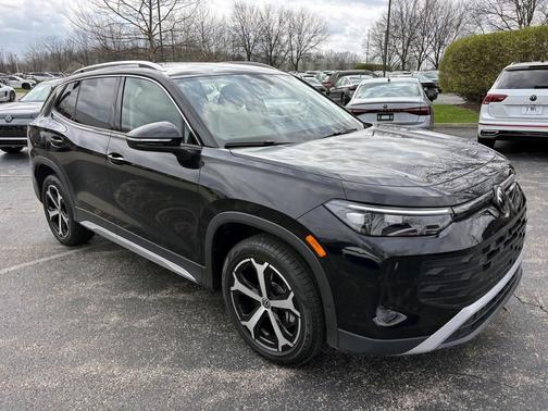 2025 Volkswagen Tiguan 2.0T SE 4MOTION