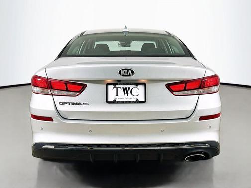 Sparkling Silver 2020 Kia Optima LX