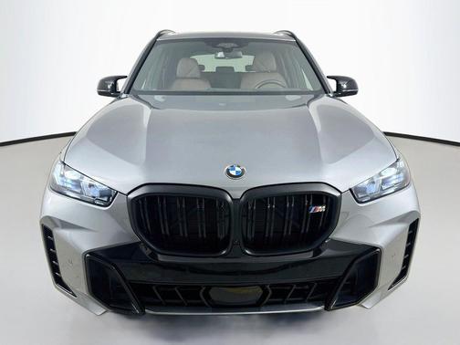 Skyscraper Grey Metallic 2026 BMW X5 M60i