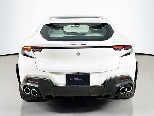 Bianco Avus 2025 Ferrari Purosangue Base