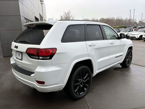 2020 Jeep Grand Cherokee Altitude