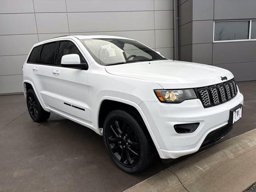 2020 Jeep Grand Cherokee Altitude