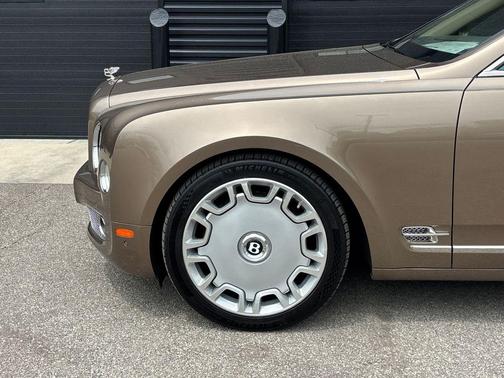 Amber Metallic 2011 Bentley Mulsanne Base