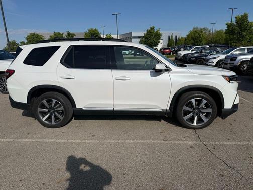 Platinum White Pearl 2024 Honda Pilot Elite