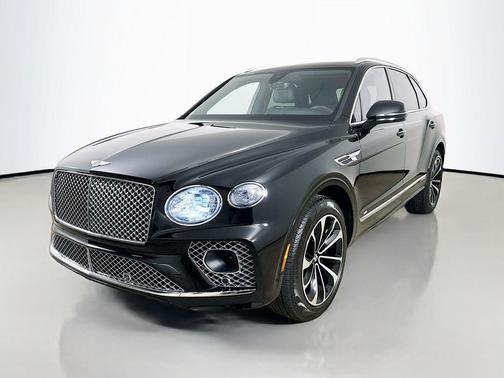 Black 2022 Bentley Bentayga V8