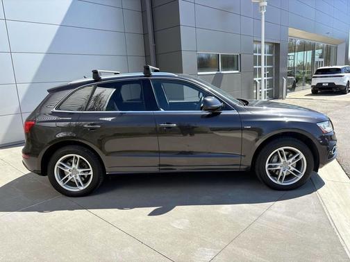 Monsoon Gray Metallic 2017 Audi Q5 3.0T Premium Plus