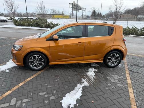 2017 Chevrolet Sonic LT