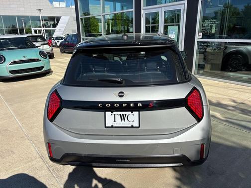 Melting Silver III Metallic 2026 MINI Hardtop Cooper S