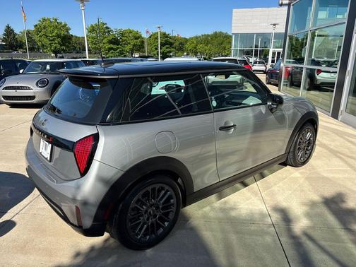 Melting Silver III Metallic 2026 MINI Hardtop Cooper S