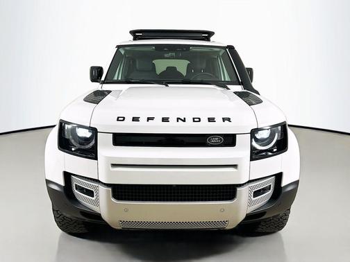 Fuji White 2025 Land Rover Defender 110 P400 S