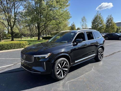 Onyx Black Metallic 2026 Volvo XC90 Core, B5 AWD Gas (mild hybrid), Gasoline, Bright, 7 Seats