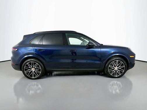 Algarve Blue Metallic 2025 Porsche Cayenne Cayenne E-Hybrid